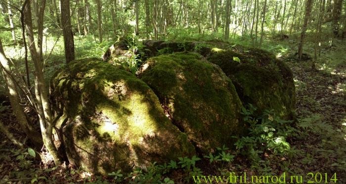 Гранитная глыба (Санкт-Петербург)