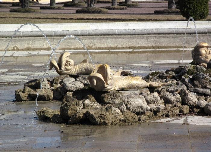 Пруд с фонтаном «Дубовый» (Санкт-Петербург)