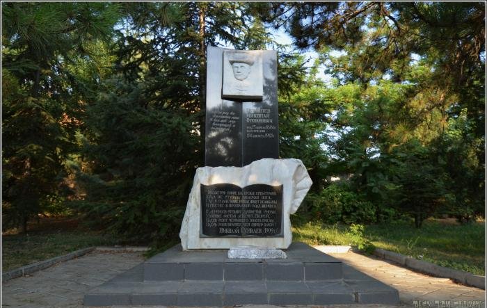 Памятник Н. С. Гумилёву (Коктебель)