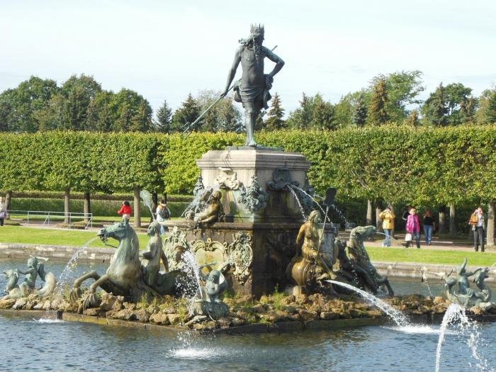 Скульптура «Нептун» (Санкт-Петербург)