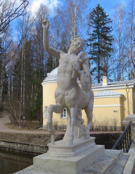 Скульптура кентавра (Санкт-Петербург)