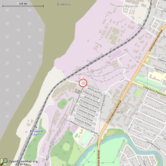 Карта где находится Полузаброшенный дом (Кривой Рог)      | заброшенный, неиспользуемый объект в среднем масштабе