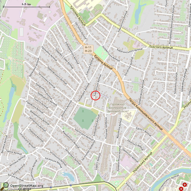 Карта где находится Ворота к домам № 20А, 22 и 22А (Кривой Рог) в среднем масштабе