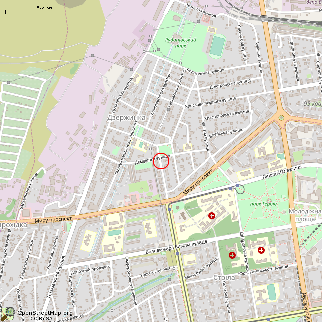 Карта где находится Памятник-бюст Ф. Э. Дзержинскому (Кривой Рог) в среднем масштабе