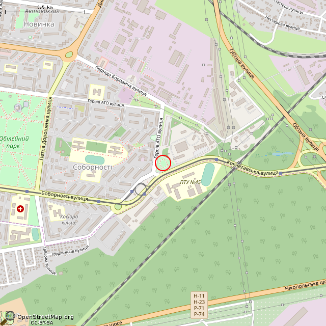 Карта где находится Памятник воинам-водителям — БМ-13 «Катюша» (Кривой Рог)      | Вторая мировая война, военный памятник / мемориал в среднем масштабе