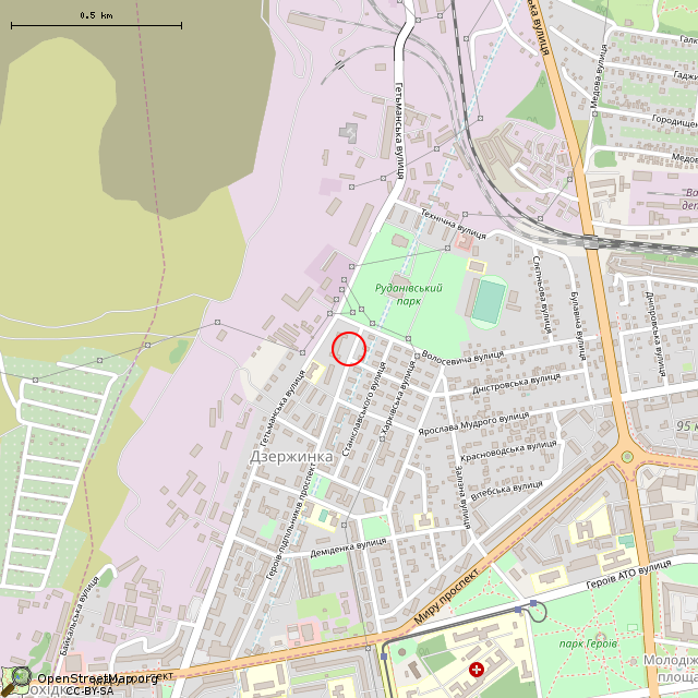 Карта где находится Памятник в честь 60-летия дружбы Кривого Рога и Мансфельда (Кривой Рог)      | памятник, монумент, камень в среднем масштабе