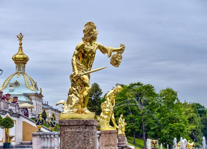 Персей с головой Горгоны (Санкт-Петербург)      | статуя