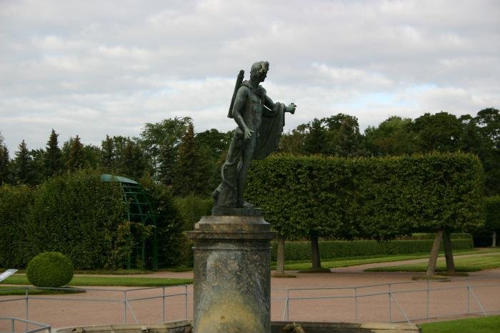Статуя Аполлона Бельведерского (Санкт-Петербург)